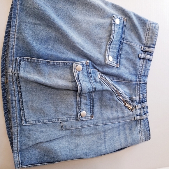Free People | Pocket Denim Skirt, size 31 - Picture 4 of 7